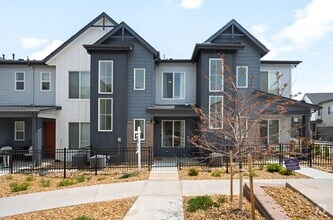 Building Photo - 459 Millwall Cir