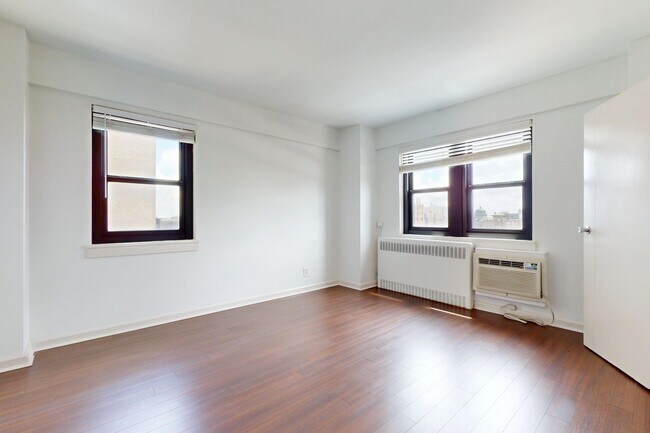 Interior Photo - Parc Frontenac
