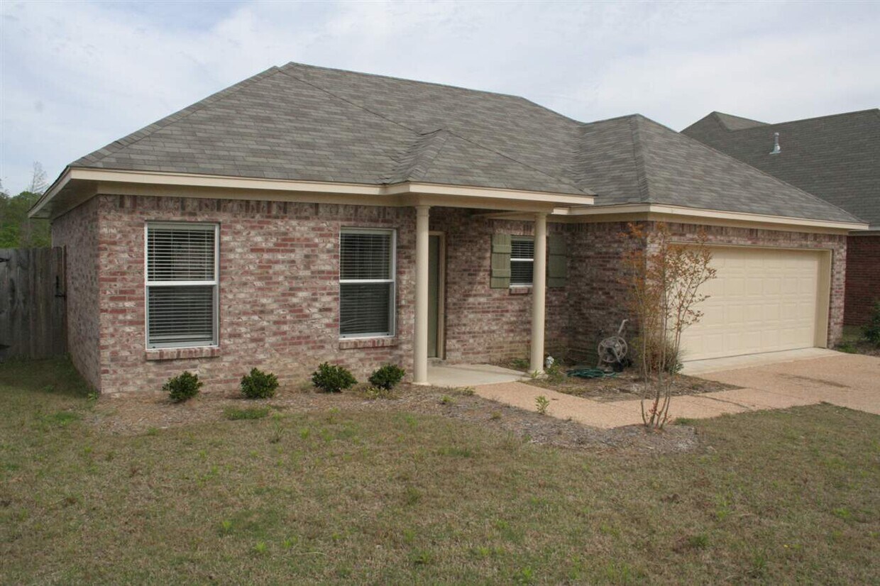 Primary Photo - 523 Kate Lofton Dr