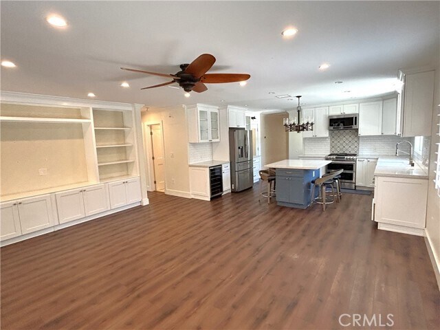 Foto del edificio - 247 W Woodland Oaks Dr