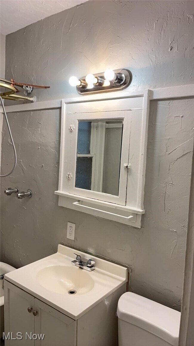 Foto del edificio - 2171 Olive Ave