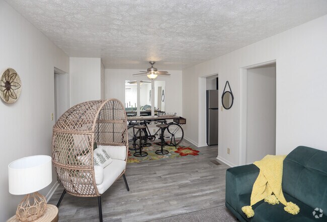 2HAB,1BA - 862 ft² - Woodview Manor Apartments