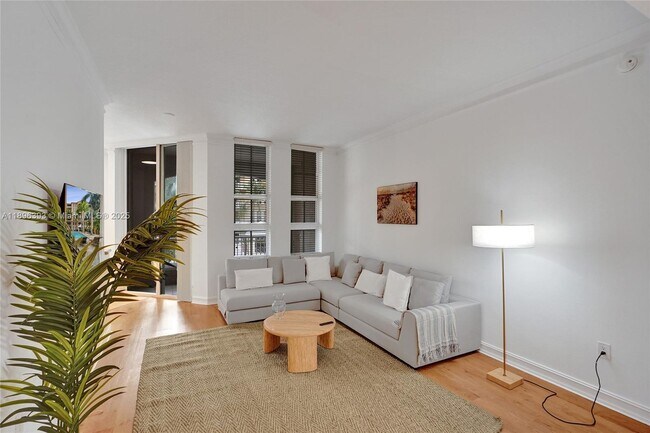 Foto del edificio - 3001 NE 185th St