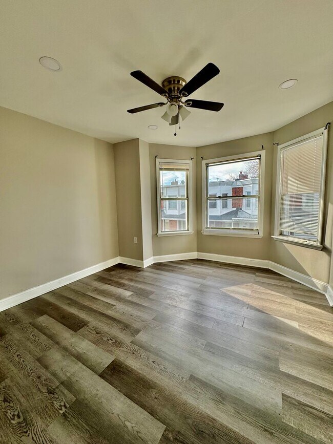 Foto del edificio - Spacious 3-Bedroom West Philly Home with Basement Storage