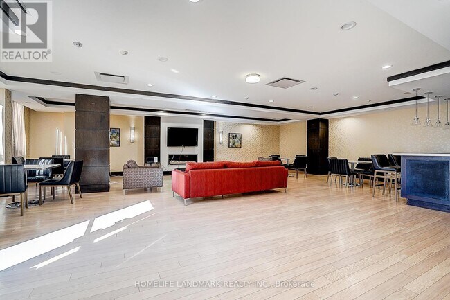 Building Photo - 1070 Sheppard Ave W