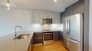 Interior Photo - 345 Harrison