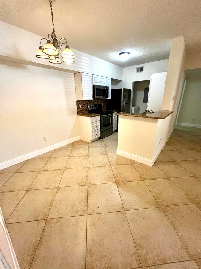 Foto del edificio - 10354 Fox Trail Rd S