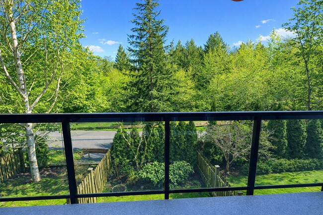 Photo du bâtiment - 20498 82 Av