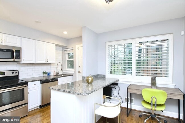 Foto del edificio - 1365 Talbert Terrace SE