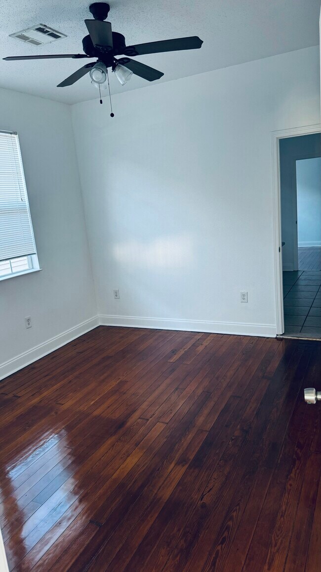 Dormitorio - 4420 General Pershing St
