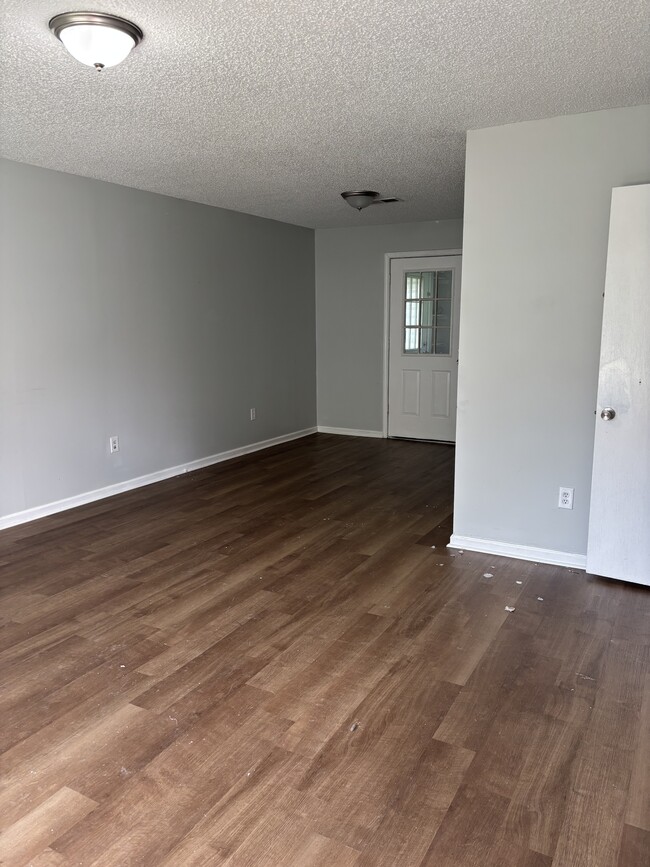 Building Photo - 269 Adkins Cir