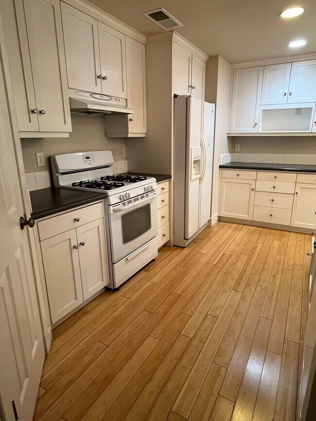 Foto del edificio - 2477 Switzerland Ln