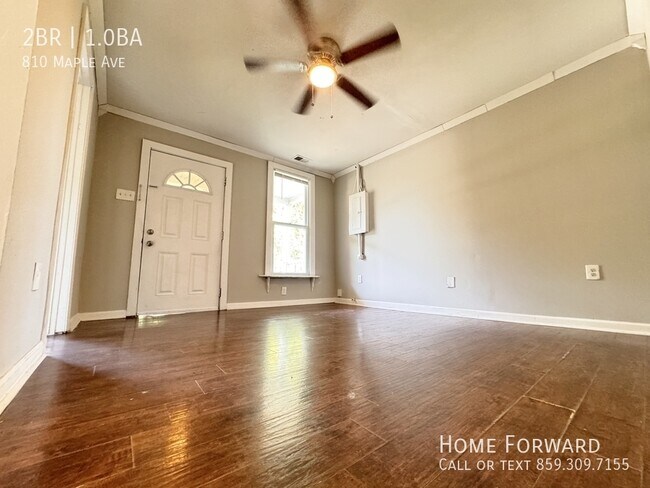 Foto del edificio - 810 Maple Ave