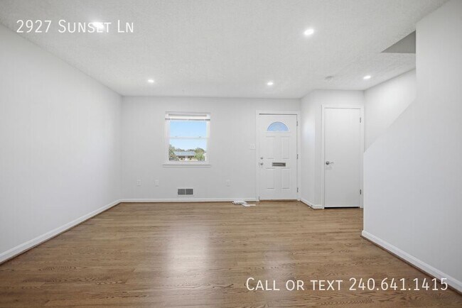 Foto del edificio - 2927 Sunset Ln
