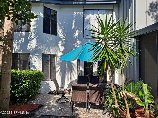 Building Photo - 9360 Craven Rd