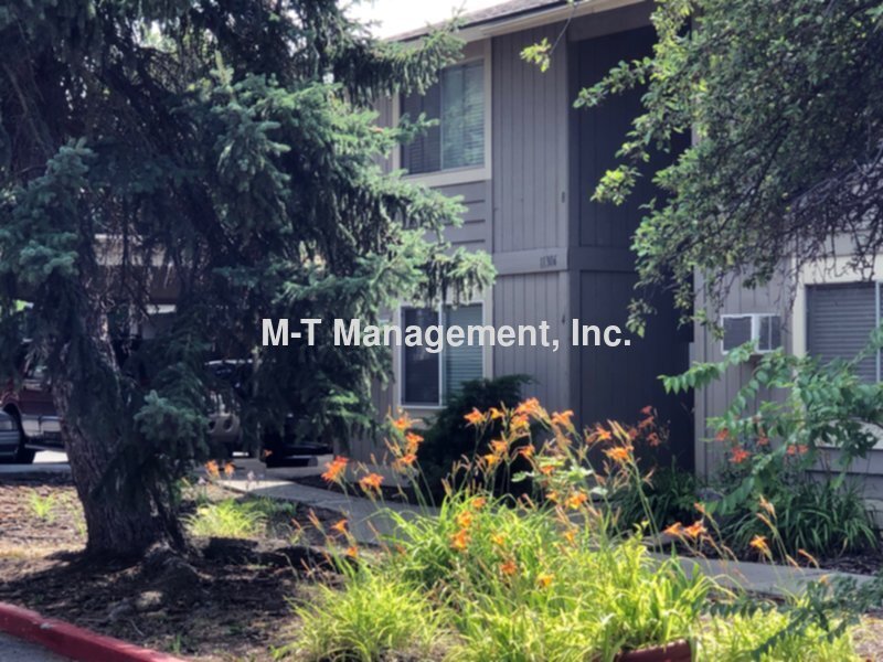 Primary Photo - Remodeled large 2 br/1 bath ground floor a...