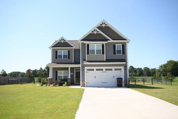 Foto principal - 4 bedroom in Goldsboro NC 27530