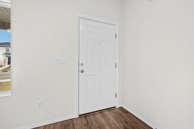 Foto del edificio - Brand New Home!