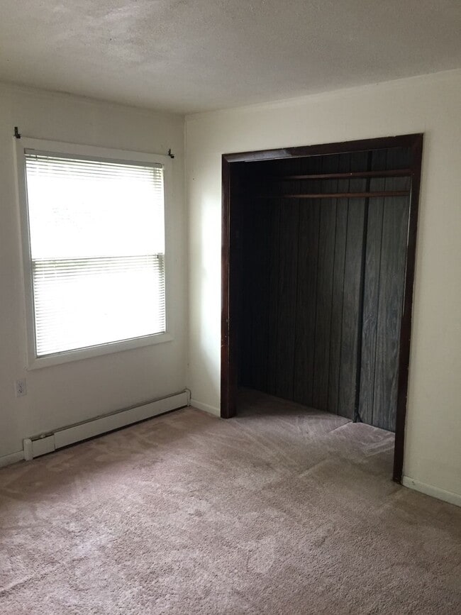 Building Photo - Lewis & Clark Graduate/Law Students ONLY