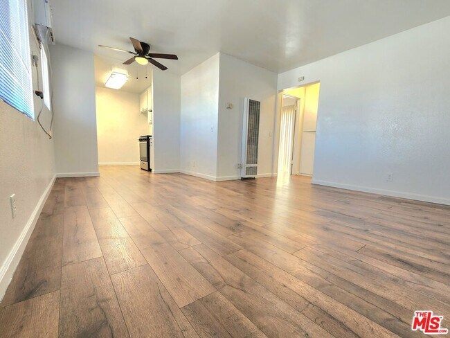 Foto del edificio - 165 N Hamilton Ave