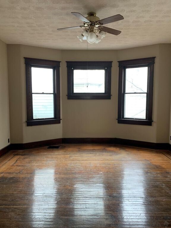 Foto principal - 2023 E Oak St