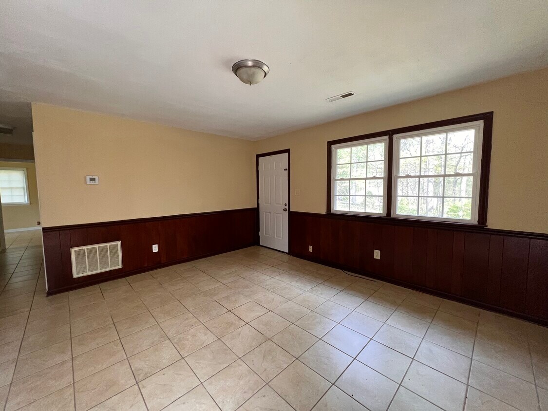 252 E Davidson Ave, WinstonSalem, NC 27127 House Rental in Winston