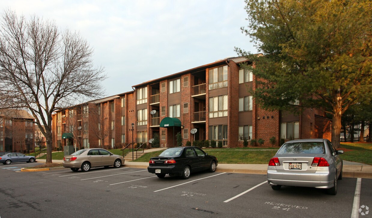 Mallard Cove Apartments in Derwood, MD