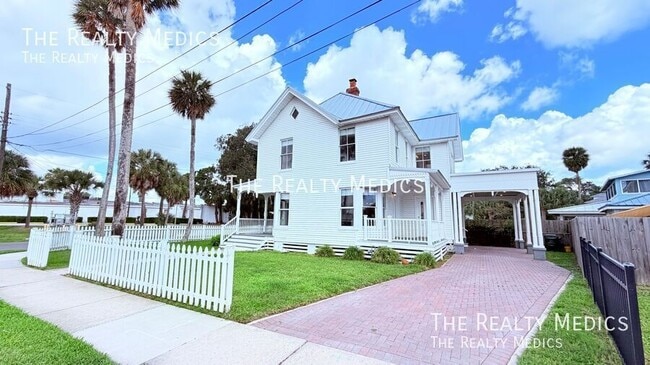 Building Photo - 502 Rio Vista Ave