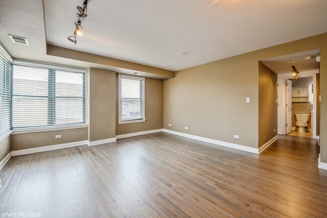 Foto del edificio - 2545 W Catalpa Ave