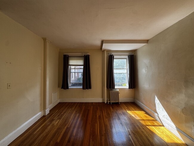 Building Photo - 6 Agassiz St