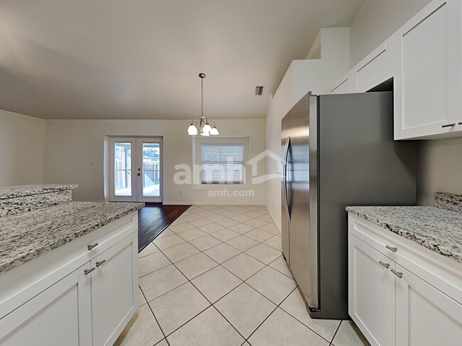 Foto del edificio - 4438 Horseshoe Pick Ln