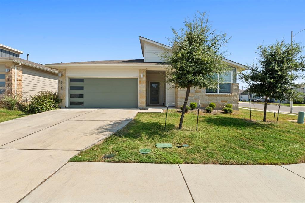 Foto principal - 3024 Louris Ln