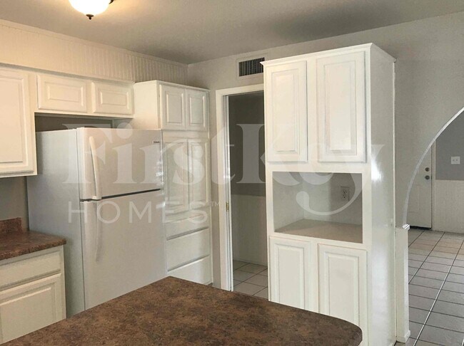 Foto del edificio - 9409 N 36th Dr