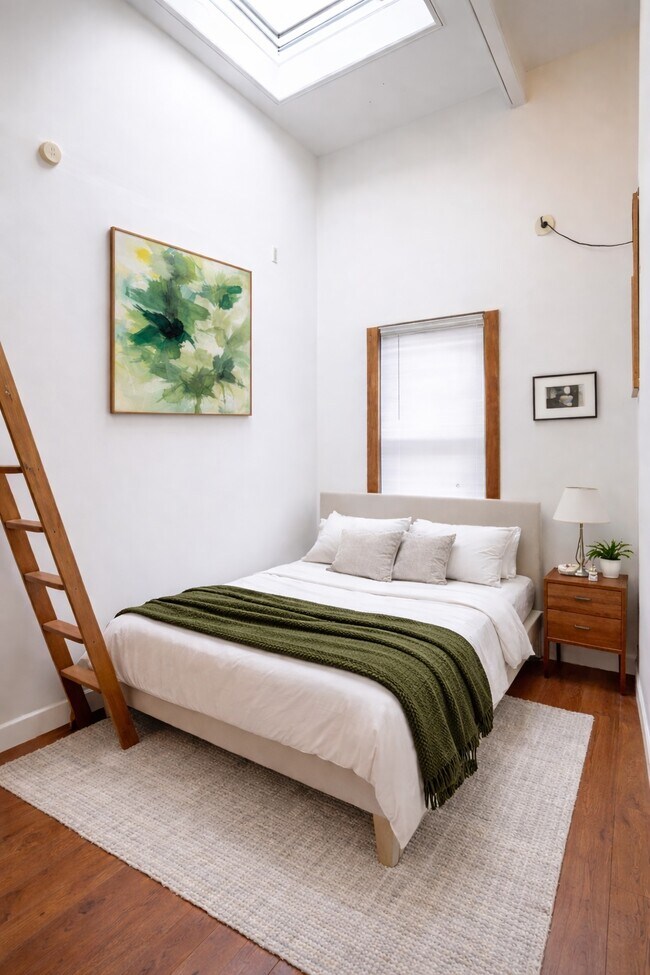Tabique divisorio en el dormitorio - 425 46th St