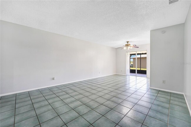 Building Photo - 39 Las Brisas Way