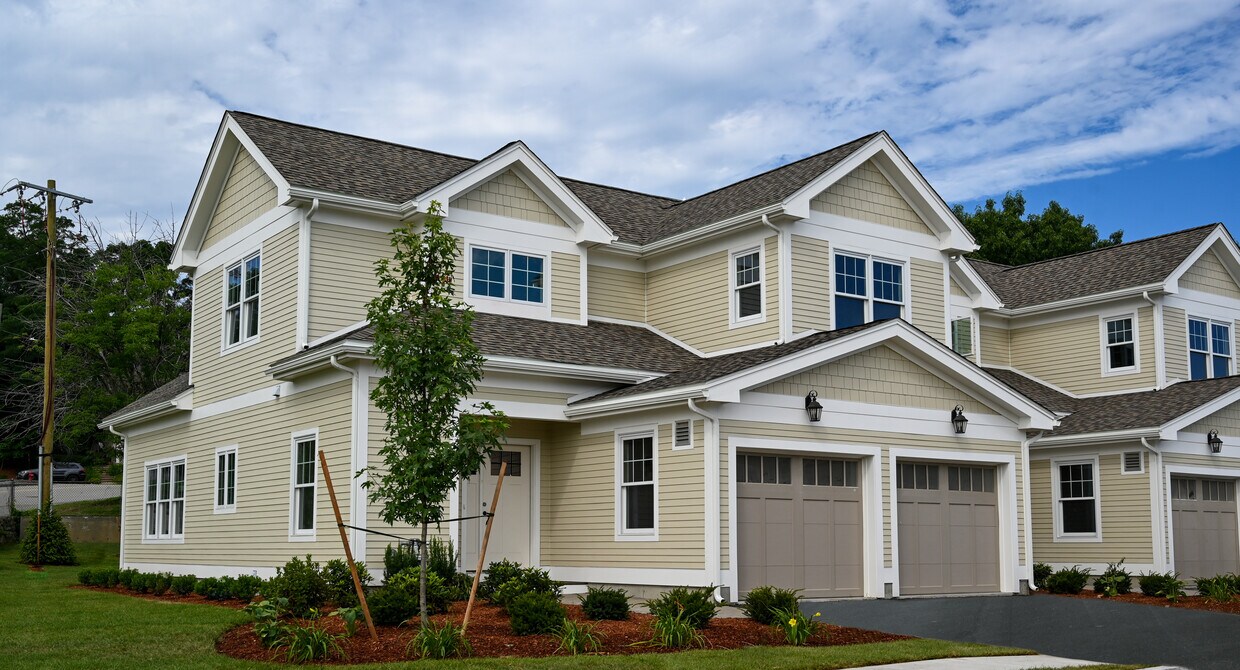 Townhomes at 285 Brand New Luxury Townhomes Woburn, MA