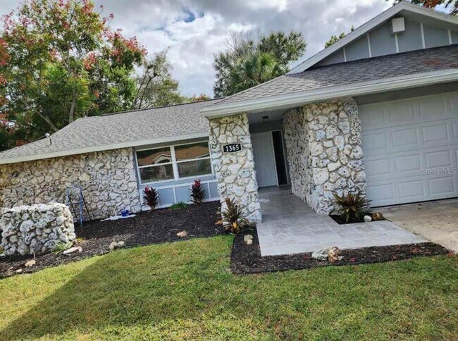 Building Photo - 1365 Indian Rock Ct