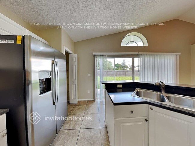Building Photo - 1067 Sugarberry Trail