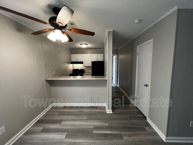 Foto del edificio - 5874 Century Oaks Dr