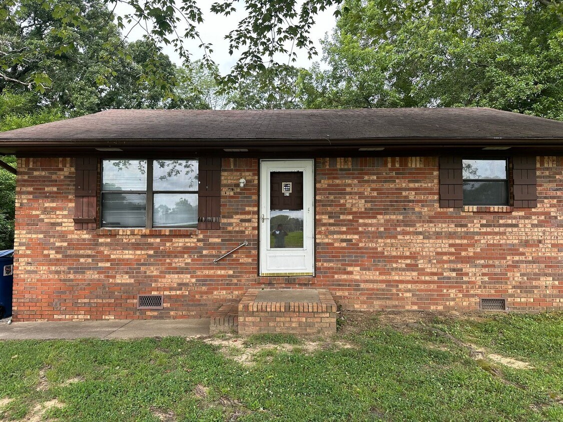821 Glendale Rd Unit 821, Murray, KY 42071 Room for Rent in Murray