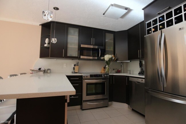 Foto del edificio - 50 Broadlawn Park