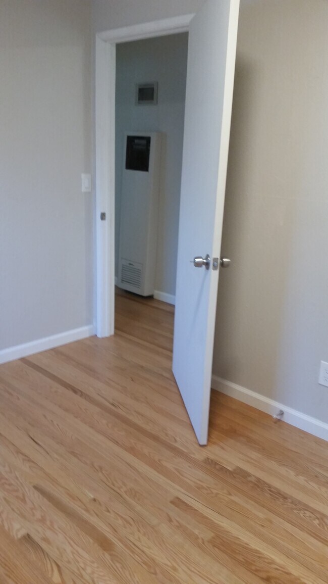 Foto del edificio - 1600 Edith St