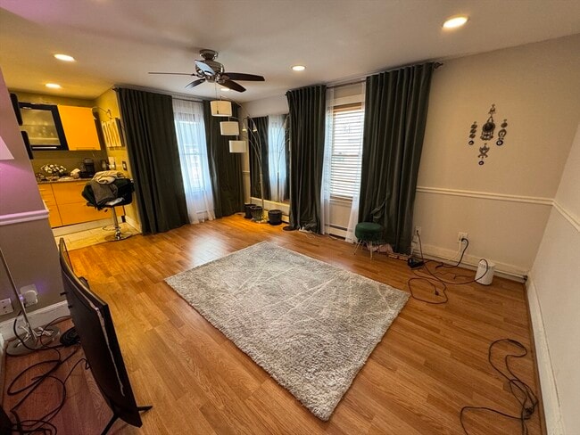 Building Photo - 18 Plimpton Ave