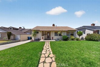 Building Photo - 2025 Jolley Dr