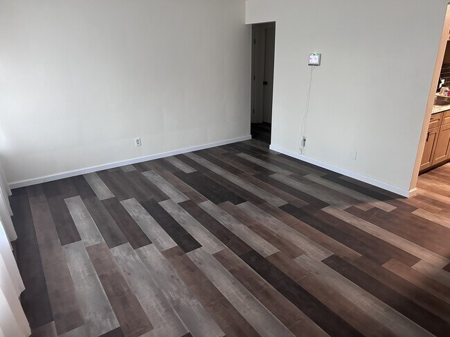 Foto del edificio - 8414 Rosalind Ct