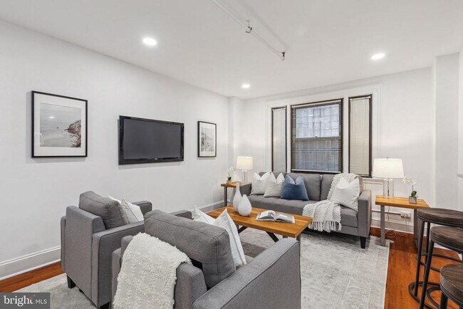 Foto del edificio - 2031 Locust St