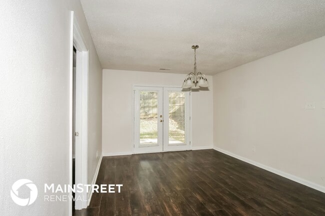 Building Photo - 3824 Windermere Rd