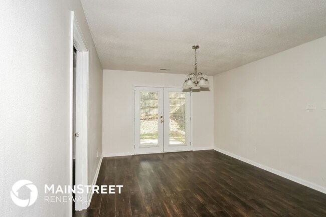 Foto del edificio - 3824 Windermere Rd