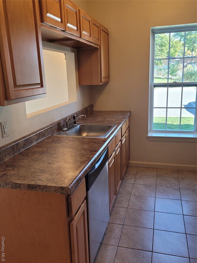 Building Photo - 296 Ruth Ct