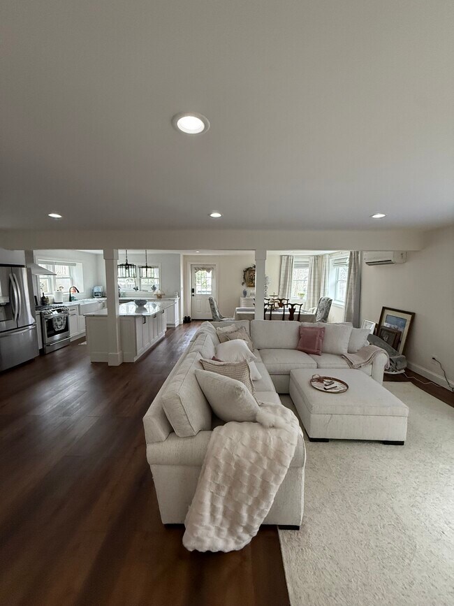 Open floor plan - 5 Crescent Dr